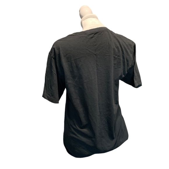 ATTACK on Titan size small T-shirt - Picture 4 of 5